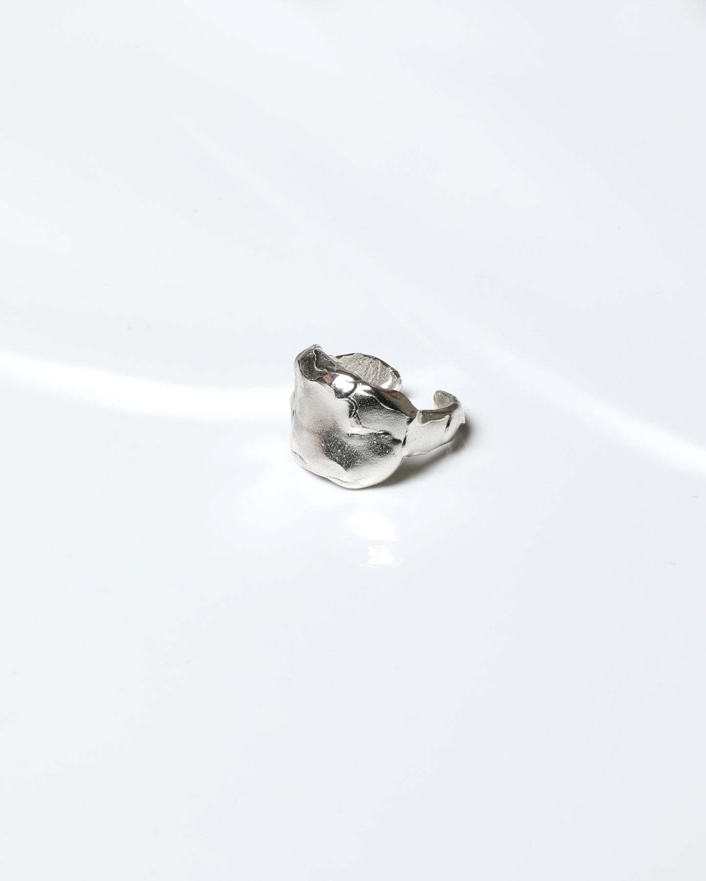 Eos ear cuff