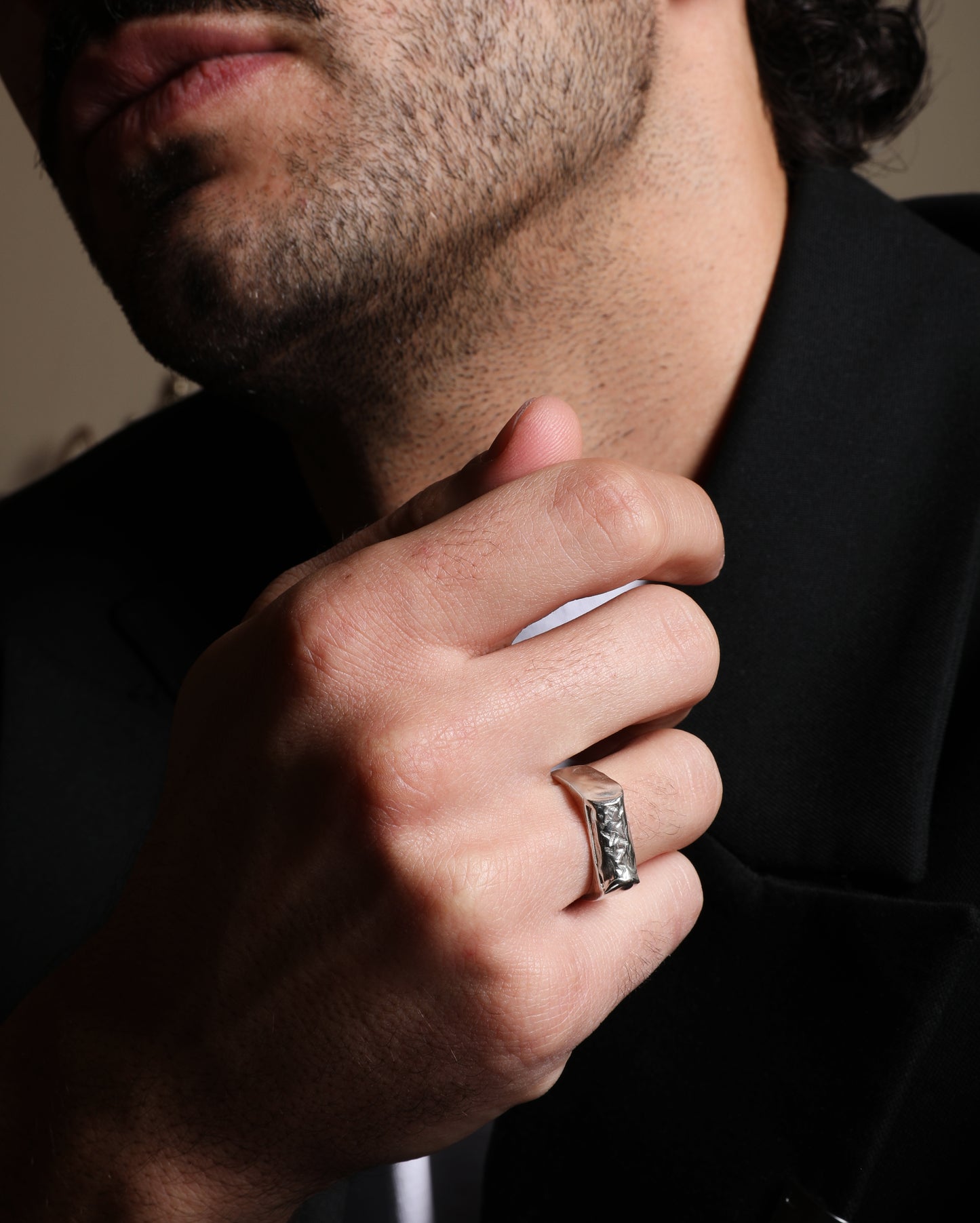 Ares ring