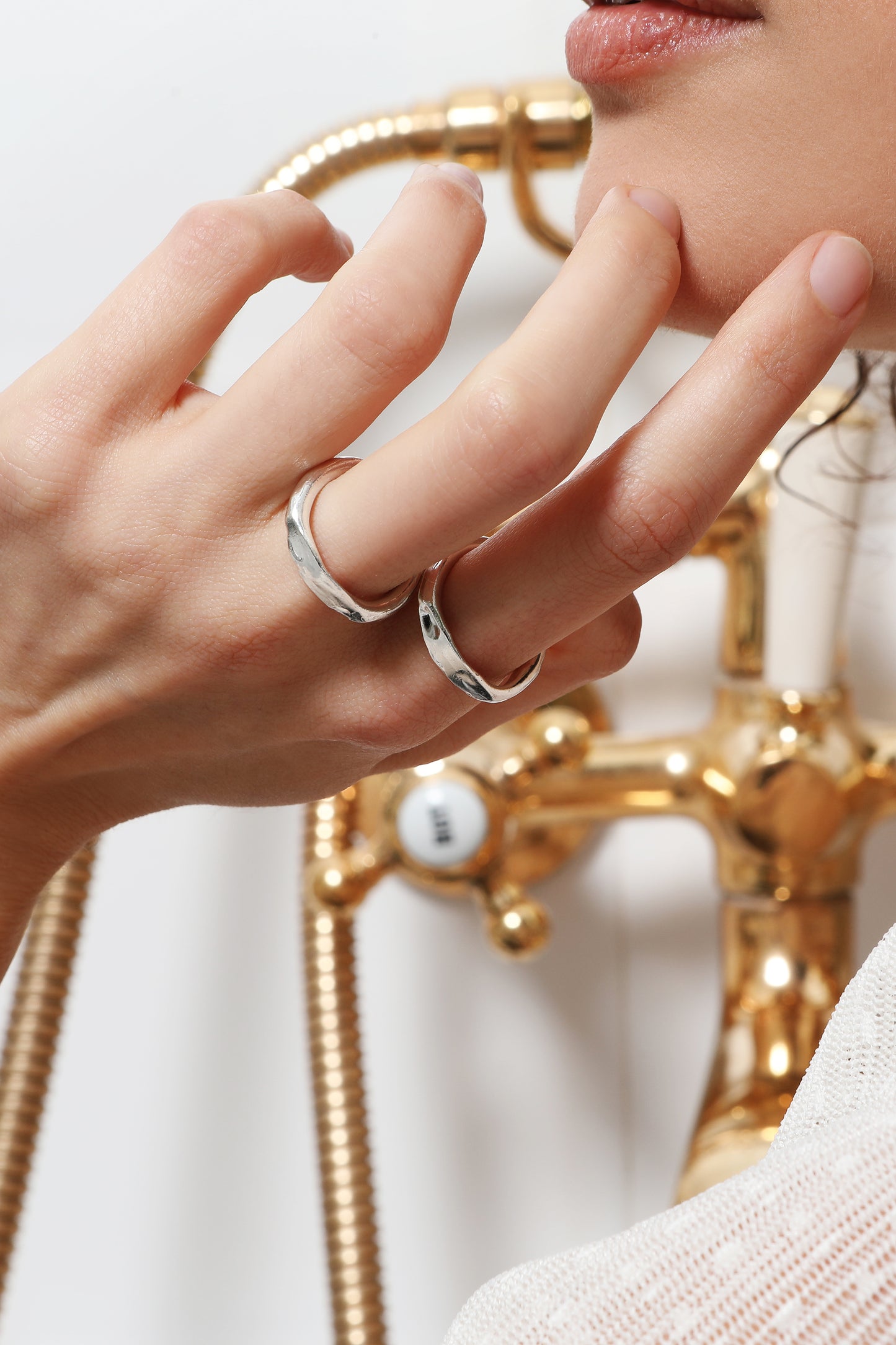 Mira ring