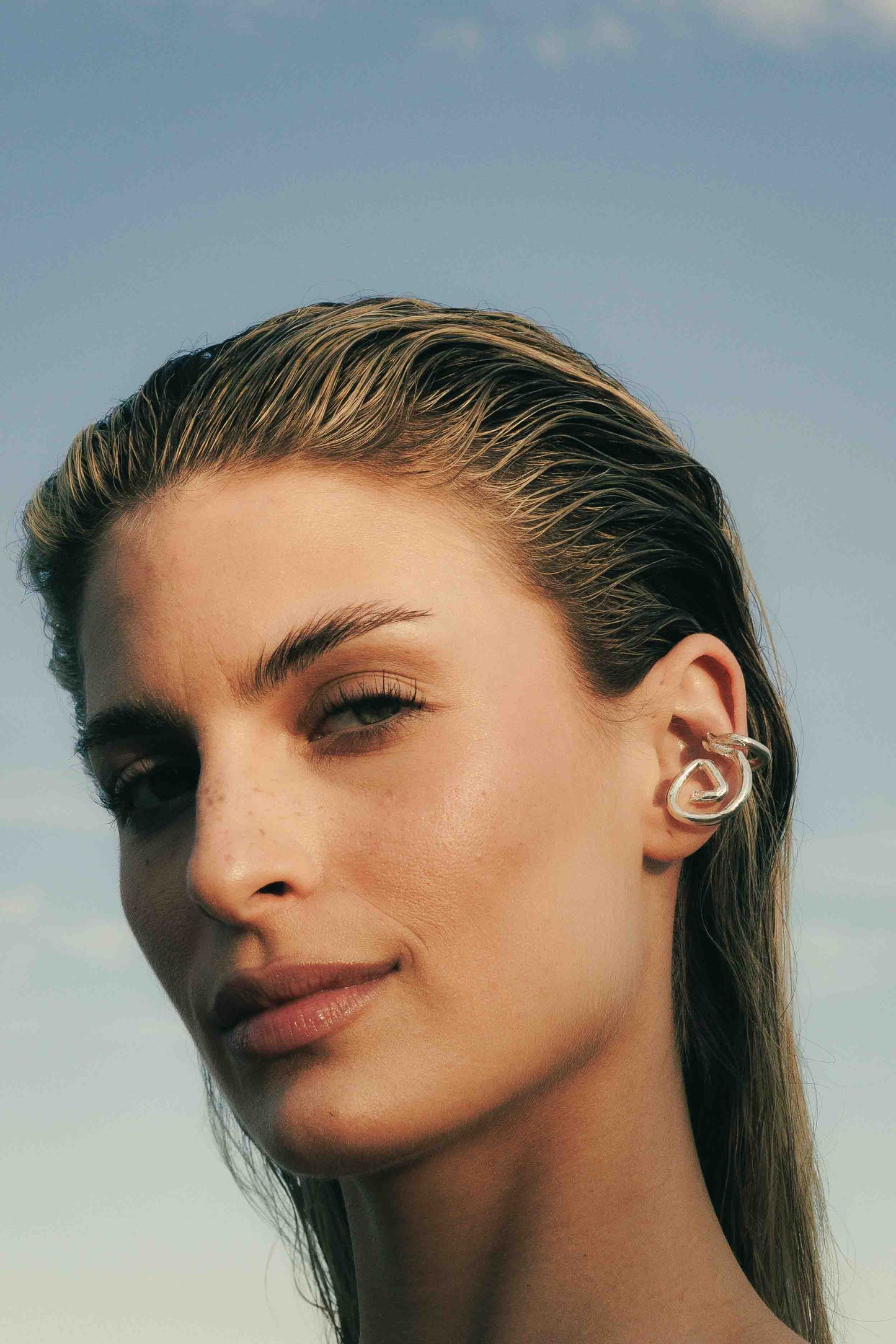 Lunith ear cuff