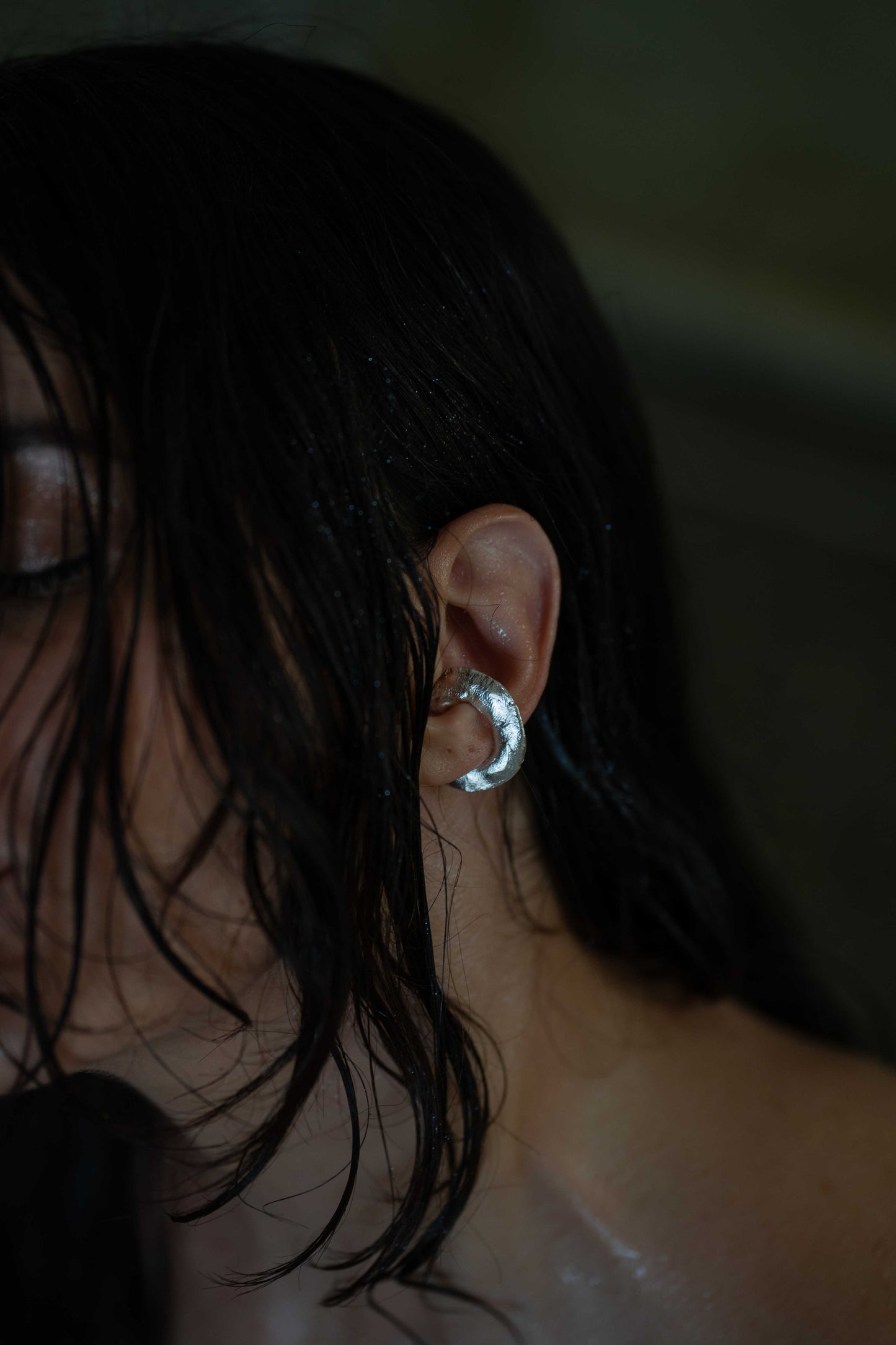 Dione ear cuff